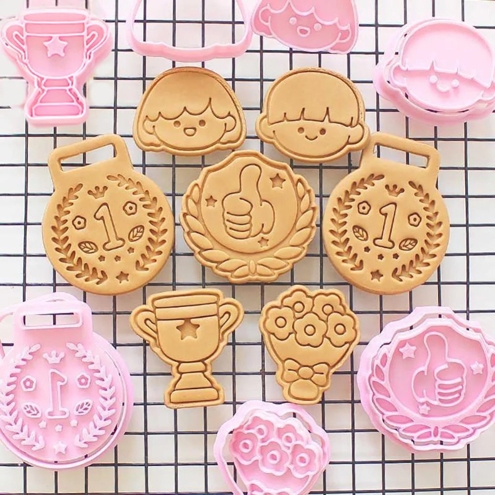 Kitchen Appliances For Baking - Medale Trofea Wykrawacze do ciastek Kreskówkowe