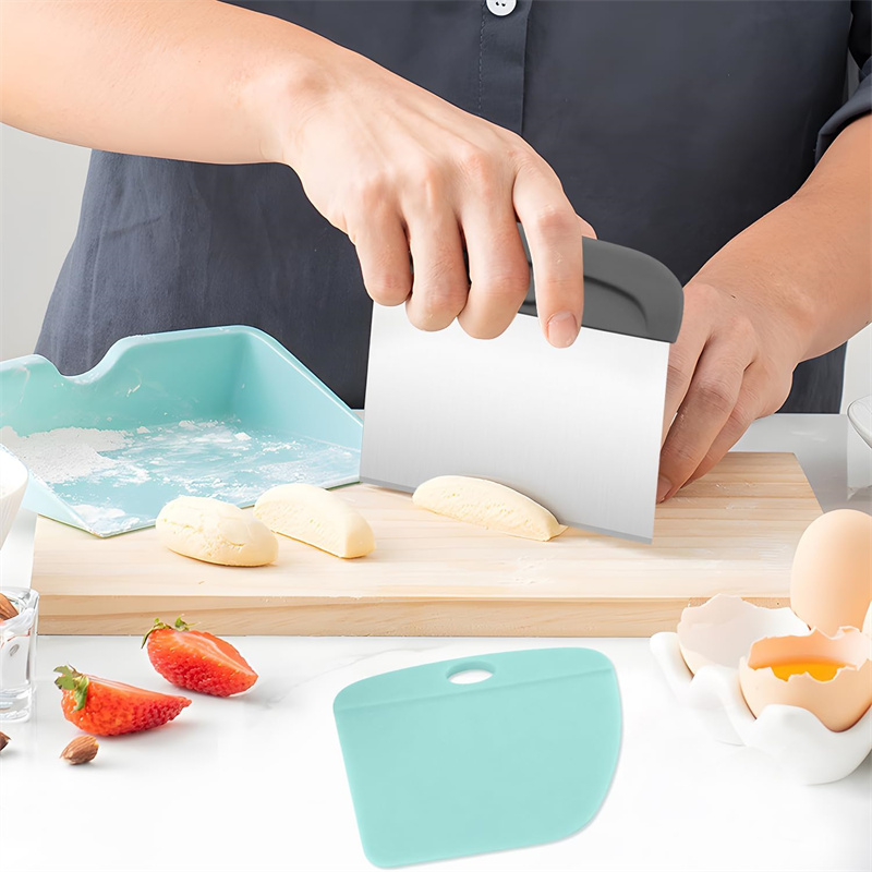 Skrobak do ciasta 2 w 1, kraja – Bench Scraper Dough recenzja i cena