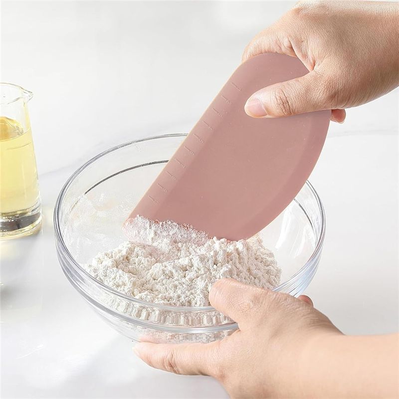 Skrobak do mis AEE2-Silicone,  – Bench Scraper Dough recenzja i cena
