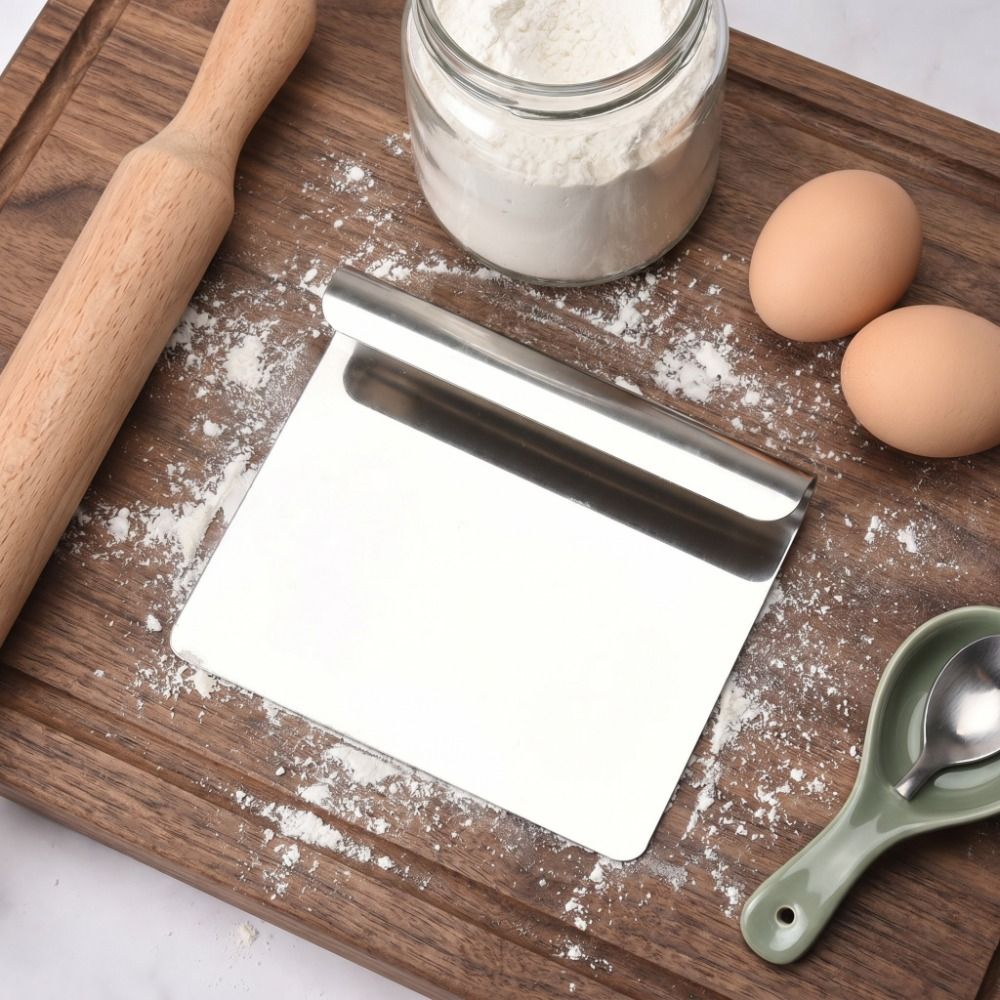 Skrobak do ciasta ze stali nie – Bench Scraper Dough recenzja i cena